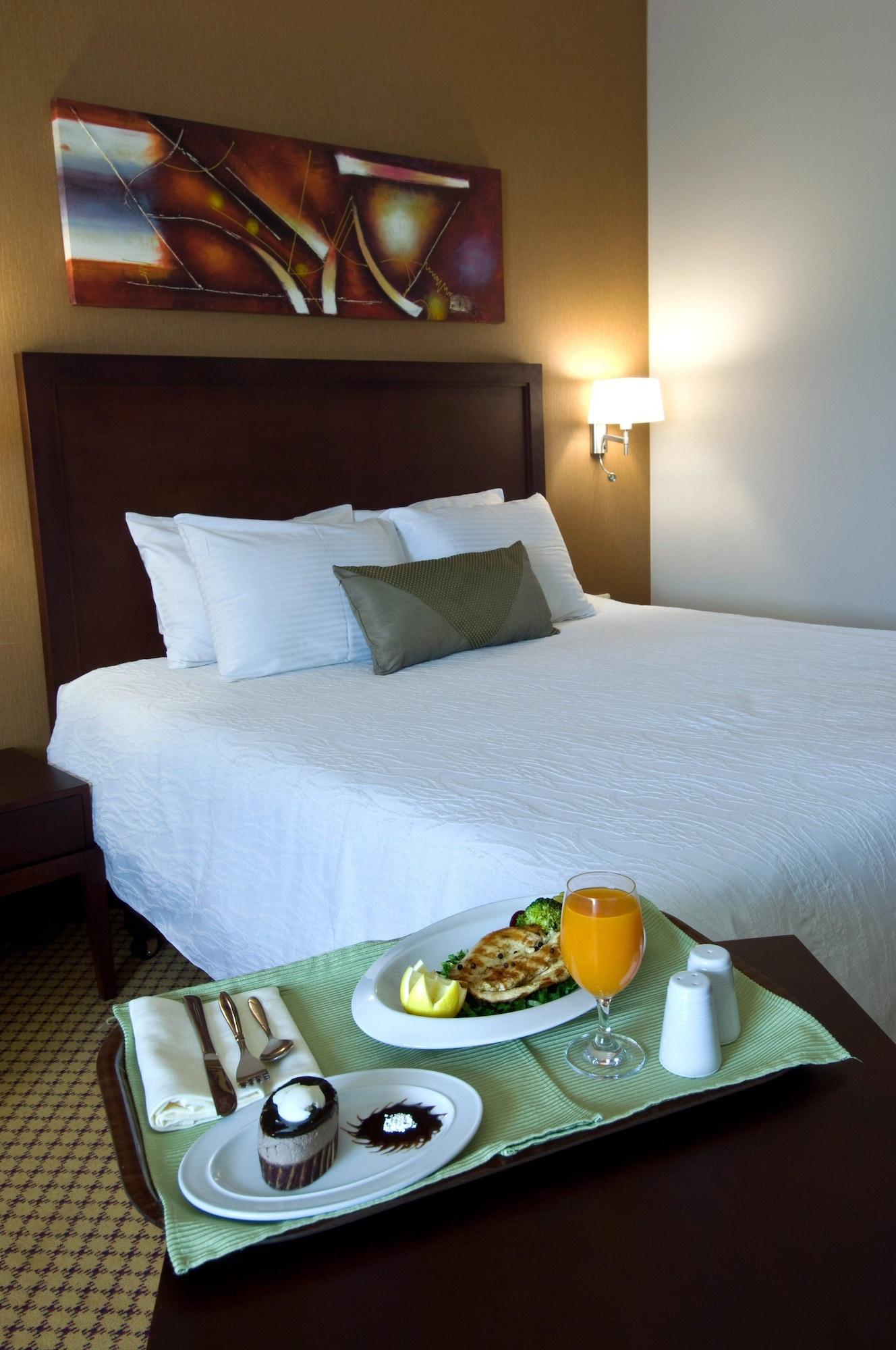 Hilton Garden Inn Riyadh Olaya Room photo
