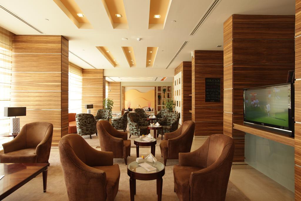 Hilton Garden Inn Riyadh Olaya Exterior photo