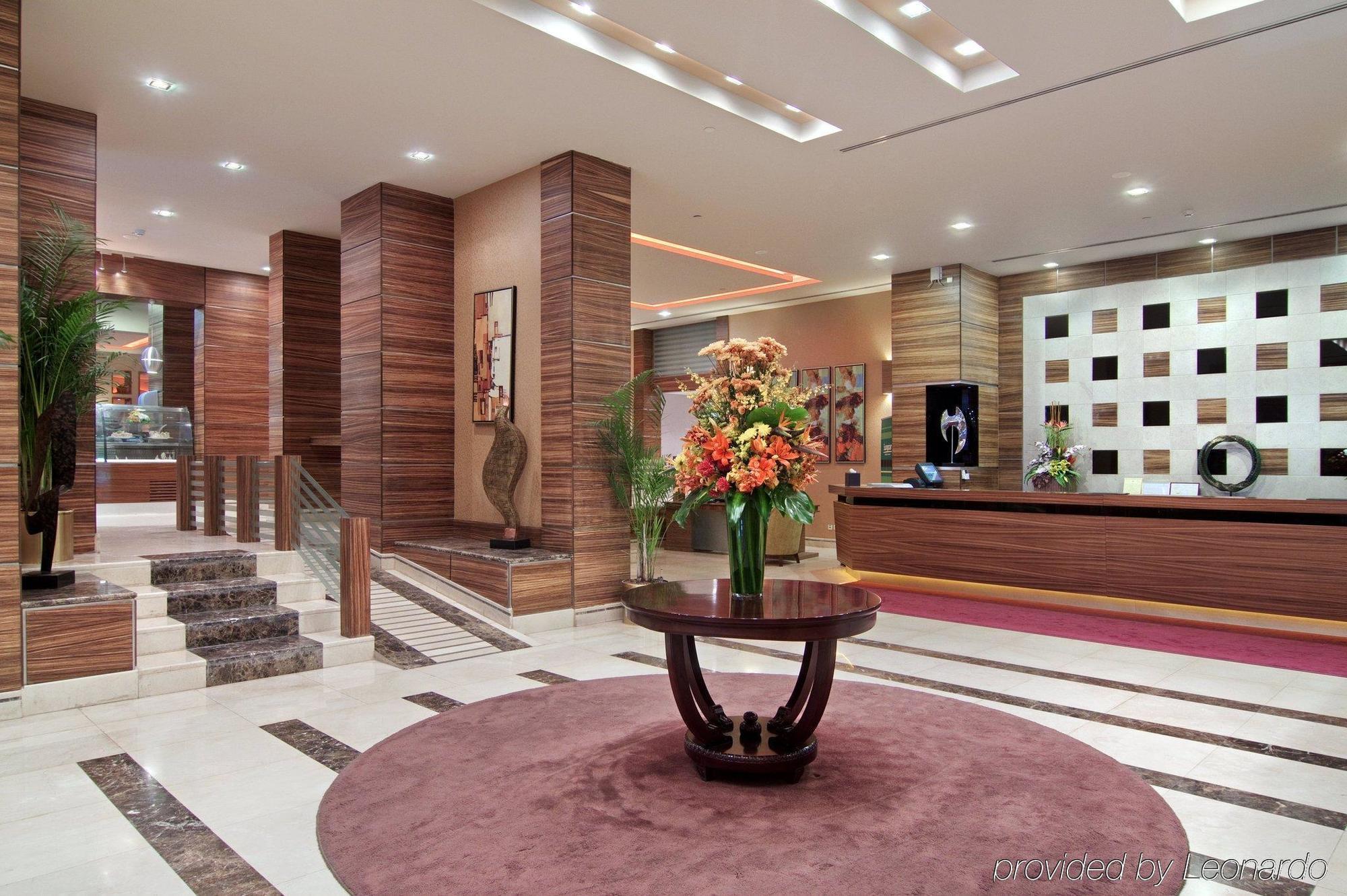 Hilton Garden Inn Riyadh Olaya Interior photo