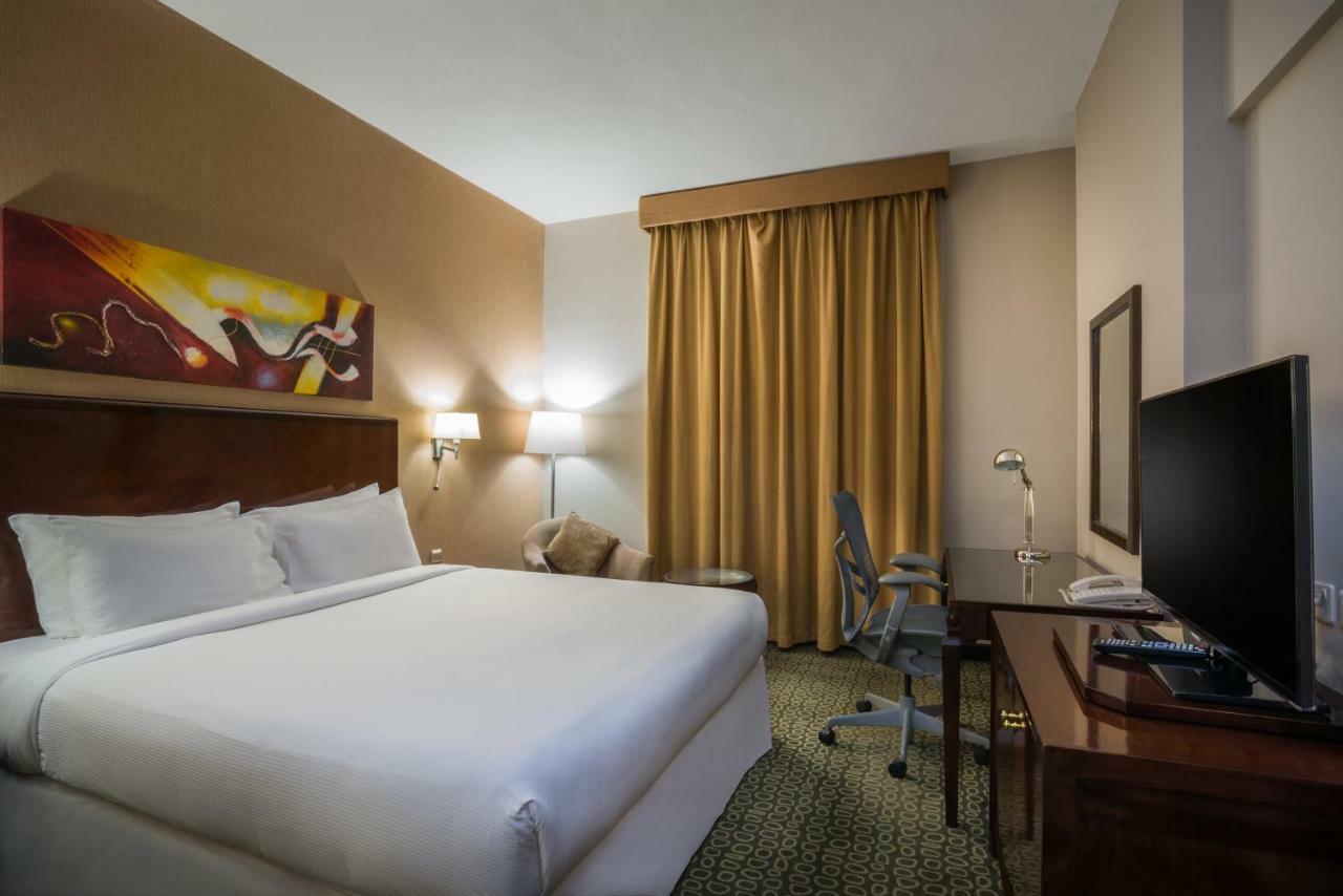 Hilton Garden Inn Riyadh Olaya Exterior photo